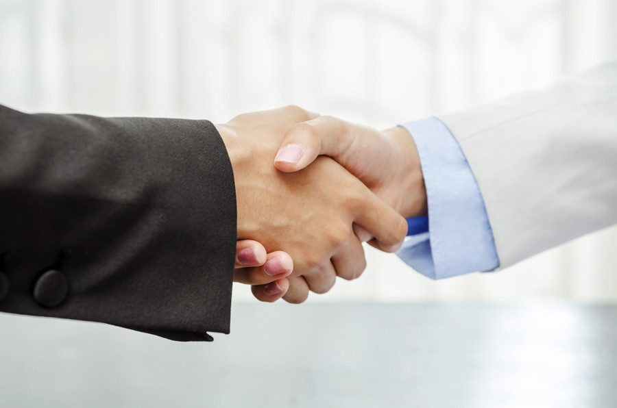 上海故意毀壞財物罪律師妙答：法律舞臺上的“沖突大戲”