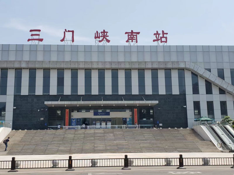 上海刑事辯護律師來講講單位領導研究決定收受回扣款并私分行為的定性