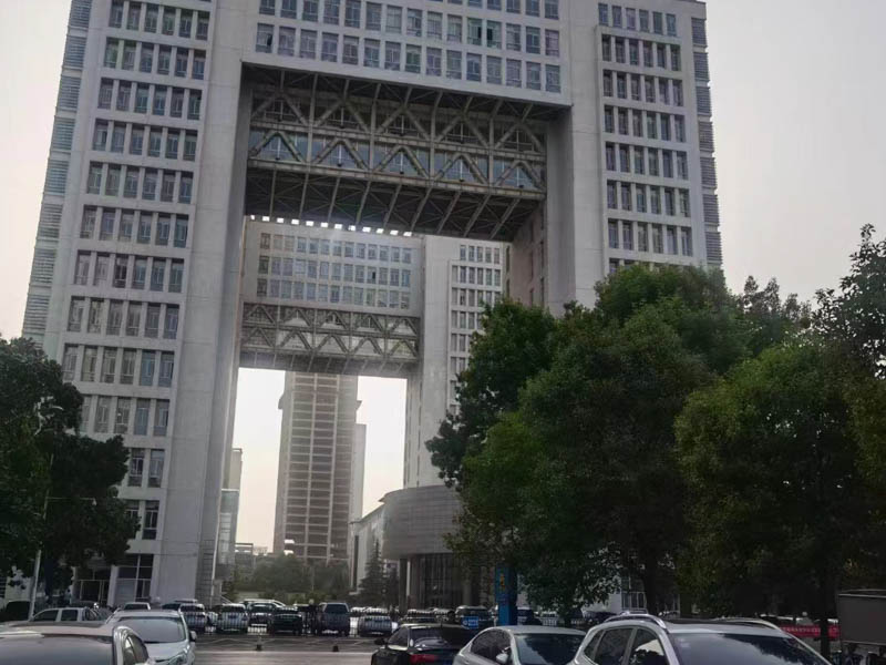 上海緩刑律師來(lái)講講緩刑能否避免入獄？緩刑與假釋的區(qū)別是什么？