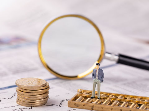 非法低價出讓國有土地使用權罪